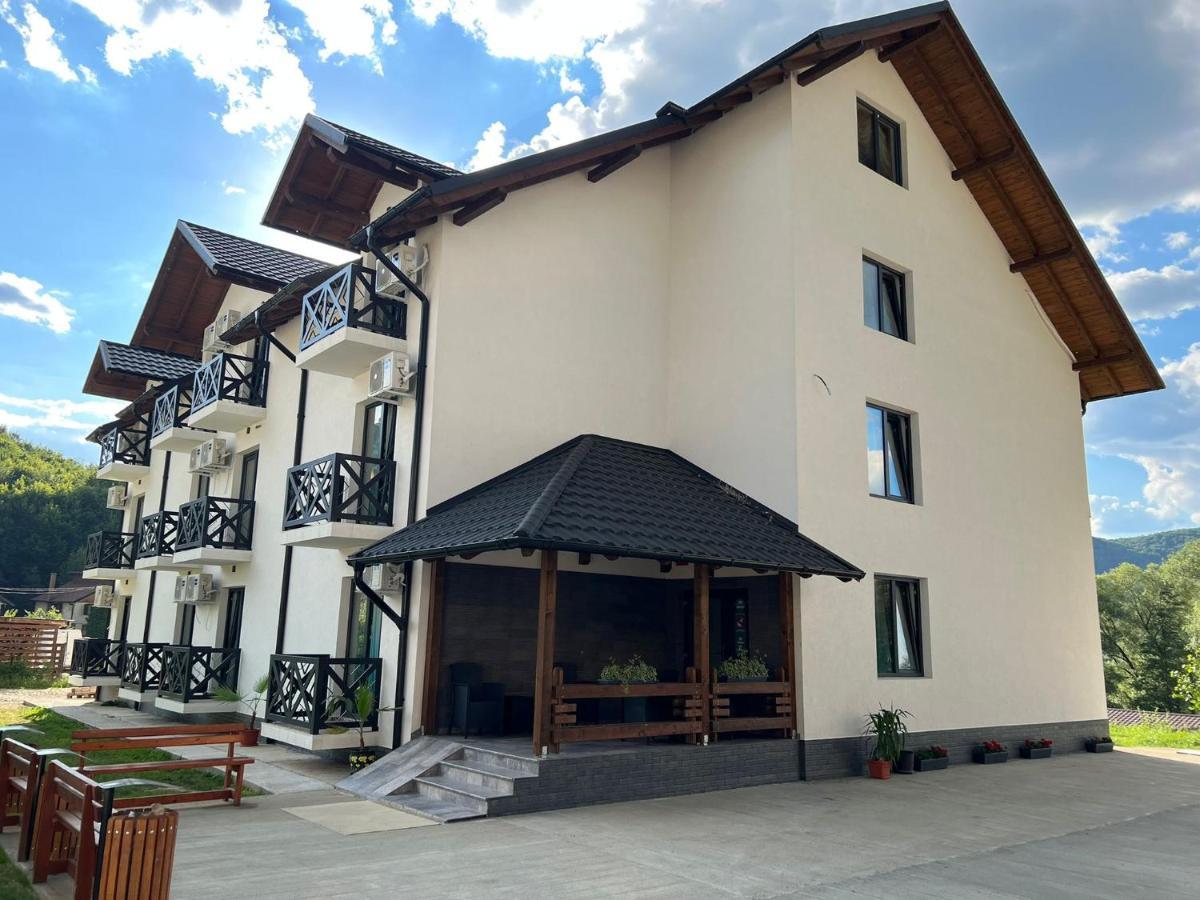 Casa Elena - Resort & Spa Voroneț Eksteriør billede